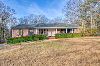 618 Canyon Rd, Wetumpka, AL 36093