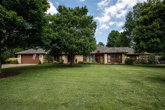 2228 S Cedarbrook Ave, Springfield, MO 65804
