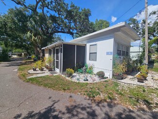 1610 W Bay Dr Unit 75, Largo, FL 33770