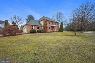 3 Niblick Ct, Dover, DE 19904