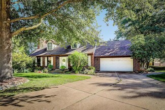 126 Forest View Dr, Columbia, IL 62236