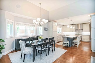 12 Haywick Dr, Stratham, NH 03885