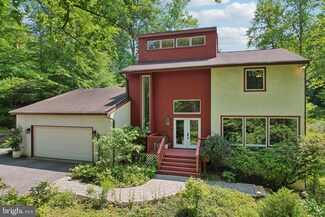 660 Earles Ln, Newtown Square, PA 19073