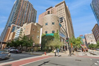 40 E 9th St Unit 802, Chicago, IL 60605