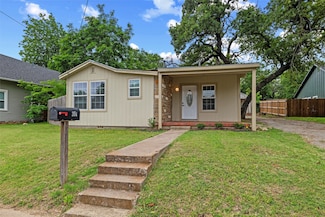 304 E Lee Ave, Weatherford, TX 76086
