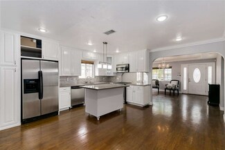 1061 S 49th St, San Diego, CA 92113