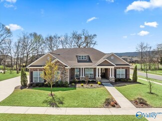 7546 Parktrace Ln SE, Owens Cross Roads, AL 35763