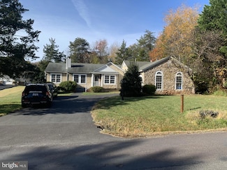 109 Fairfax Ln, Locust Grove, VA 22508