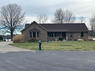 9 Persimmon Ln, Loogootee, IN 47553