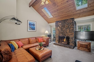 18011 Sandhill Ln, Sunriver, OR 97707