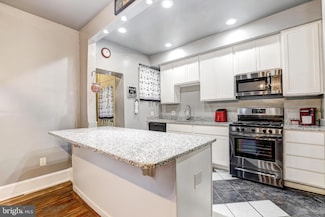 3645 Gelston Dr, Baltimore, MD 21229
