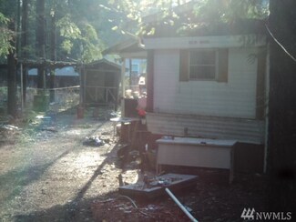 6137 Shamrock Rd, Maple Falls, WA 98266