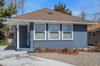 16 Catskill Ct, Toms River, NJ 08753