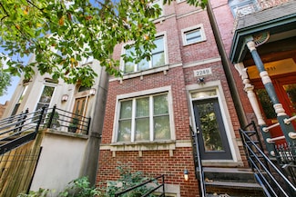 2249 W Monroe St Unit 4, Chicago, IL 60612