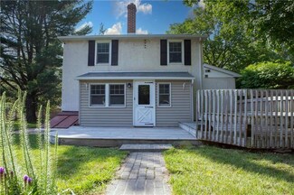 300 E Summit Ave, Telford, PA 18969