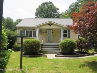 622 Village Rd, Pittston, PA 18643