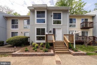 3028 Sugar Ln, Vienna, VA 22181