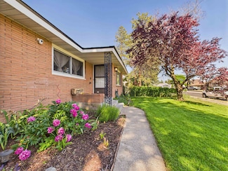 1108 W Gordon Ave, Spokane, WA 99205