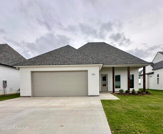 204 Sandy Bay Dr, Broussard, LA 70518