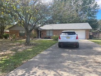 513 Meadowlark Ln, Durant, OK 74701