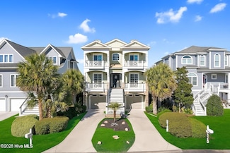 2744 Long Bay Dr SE, Saint James, NC 28461