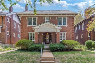 7012 Waterman Ave, Saint Louis, MO 63130
