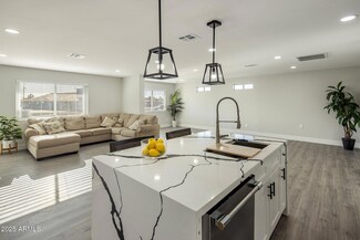 538 N 74th St, Scottsdale, AZ 85257