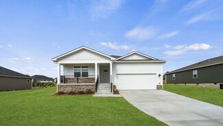 38 Autumn Bluff Dr, Weyers Cave, VA 24486