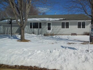 402 W Seward St, Poynette, WI 53955