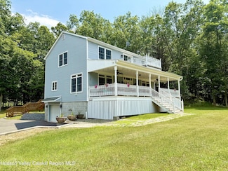 208 Paul Saxe Rd, Catskill, NY 12414