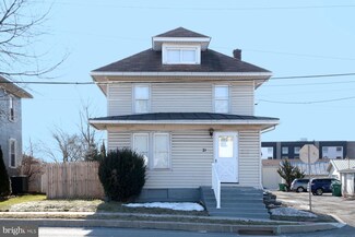 21 S Lingle Ave, Palmyra, PA 17078