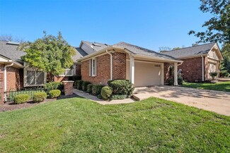 14031 Baywood Villages Dr, Chesterfield, MO 63017