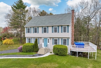 110 Sue Ann Dr, Dracut, MA 01826