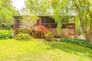 29 Whipporwill Dr, Weaverville, NC 28787