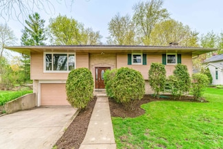 15440 W Fair Ln, Libertyville, IL 60048