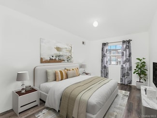 169 Surf Dr Unit 109, Bronx, NY 10473