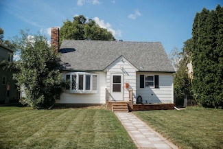 1015 N Main St, Aberdeen, SD 57401