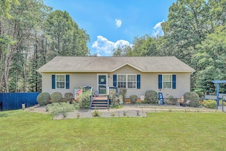 88 Stripers Landing Rd, Moneta, VA 24121