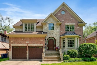 320 Vista Dr, Wilmette, IL 60091