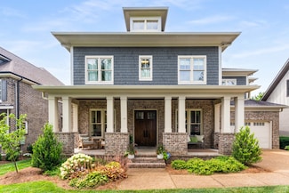1727 Hillmont Dr, Nashville, TN 37215