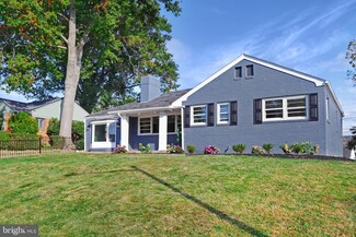 2913 Linden Ln, Falls Church, VA 22042