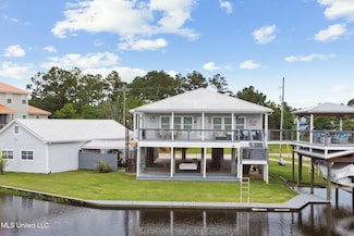 6241 Shawnee St, Kiln, MS 39556