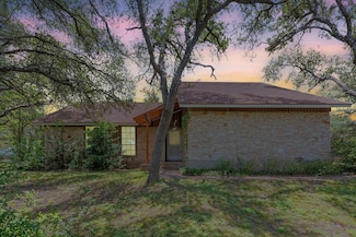9005 Dorella Ln, Austin, TX 78736