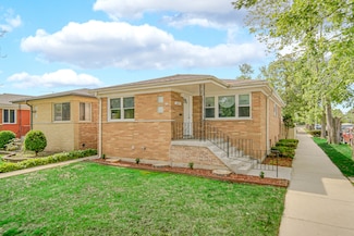445 W 98th St, Chicago, IL 60628
