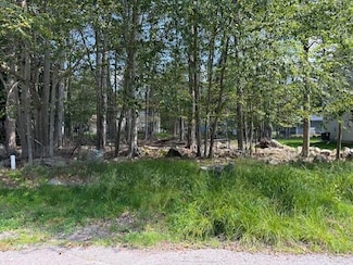 490 Tamara Terr 490 Ln, Tobyhanna, PA 18466