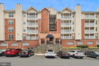 1524 Lincoln Way Unit 101, McLean, VA 22102