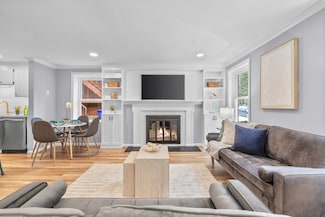 17 Henley St Unit B, Charlestown, MA 02129