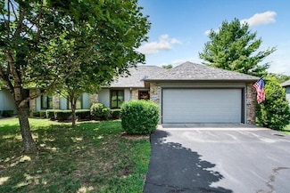 44 Spinnaker Ln, Kimberling City, MO 65686