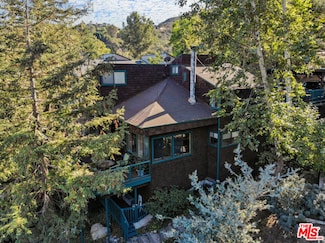 730 Basin Dr, Topanga, CA 90290
