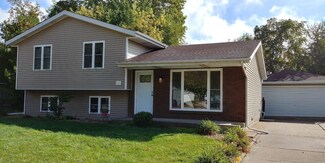 1637 Novo Dr, Schererville, IN 46375